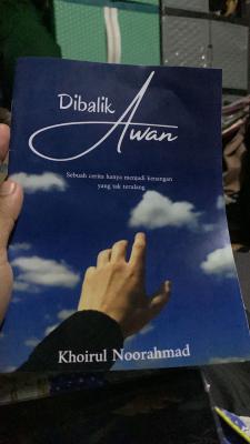 Dibalik awan