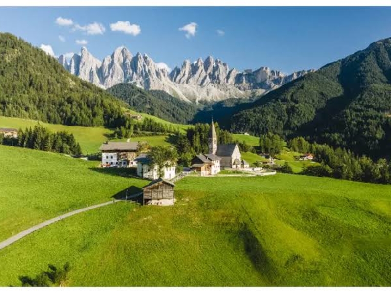 Tahun Ini Berencana Liburan Ke Negara Swiss? Mari Kita Simak Beberapa Fakta Menarik Negara Swiss